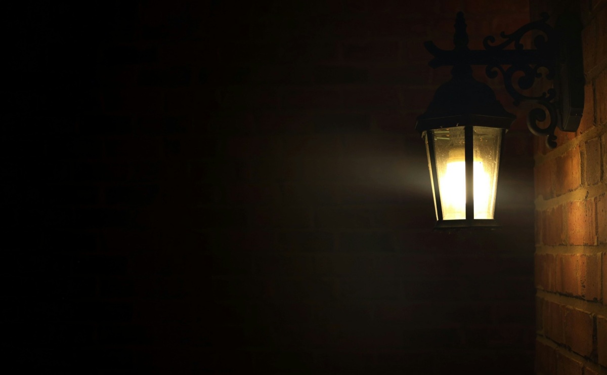 Jak wybrać oświetlenie zewnętrzne domu – praktyczne porady - Serwis informacyjny z Raciborza - naszraciborz.pl