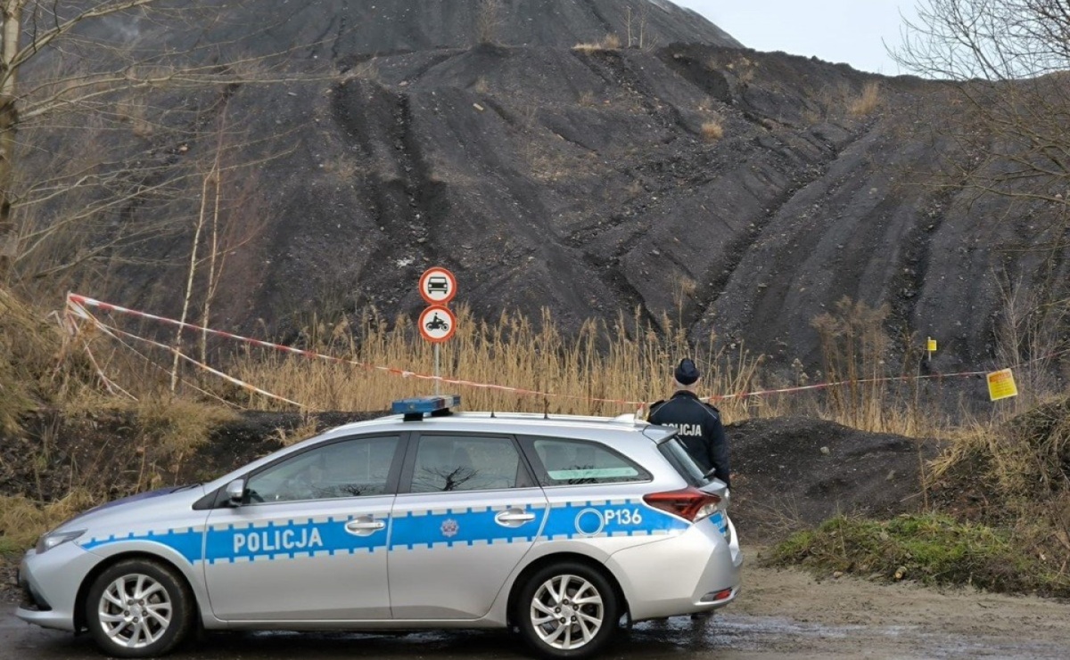 Dzielnicowi przypominają. Hałda nie jest dobrym miejscem na rekreację - Serwis informacyjny z Raciborza - naszraciborz.pl
