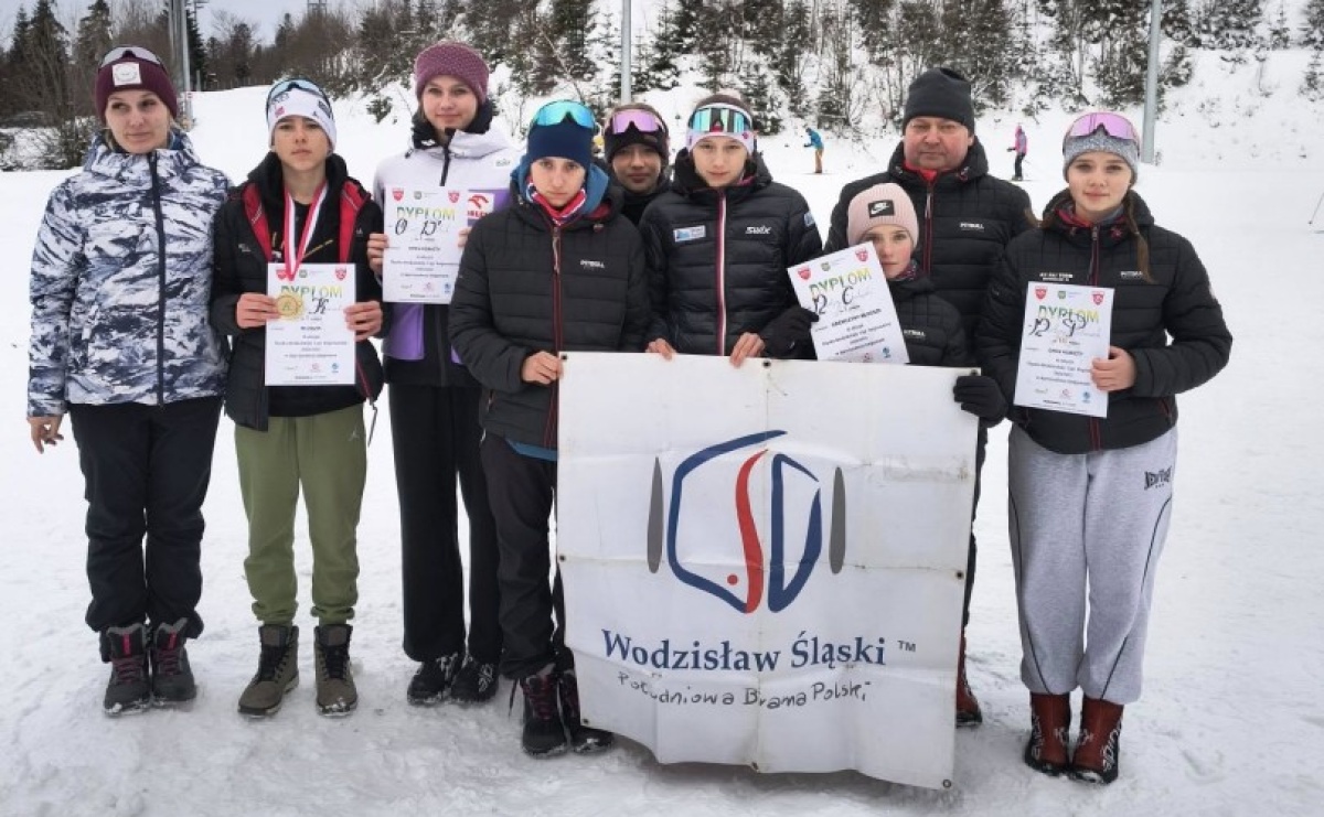 Narciarze KS SKI Team Wodzisław Śląski rozpoczęli Nowy Rok z sukcesami - Serwis informacyjny z Raciborza - naszraciborz.pl
