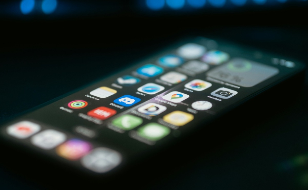 Dlaczego warto wybrać szkło hartowane do ochrony wyświetlacza w smartfonie? - Serwis informacyjny z Raciborza - naszraciborz.pl