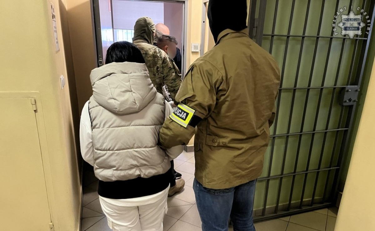 Policja zatrzymała dwoje Rumunów. Przyjechali organizować handel ludźmi - Serwis informacyjny z Wodzisławia Śląskiego - naszwodzislaw.com