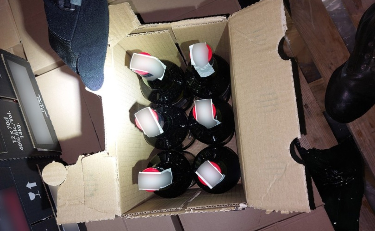 Białorusin zatrzymany w Godowie. Przewoził ponad 400 litrów alkoholu bez polskich znaków akcyzy - Serwis informacyjny z Raciborza - naszraciborz.pl