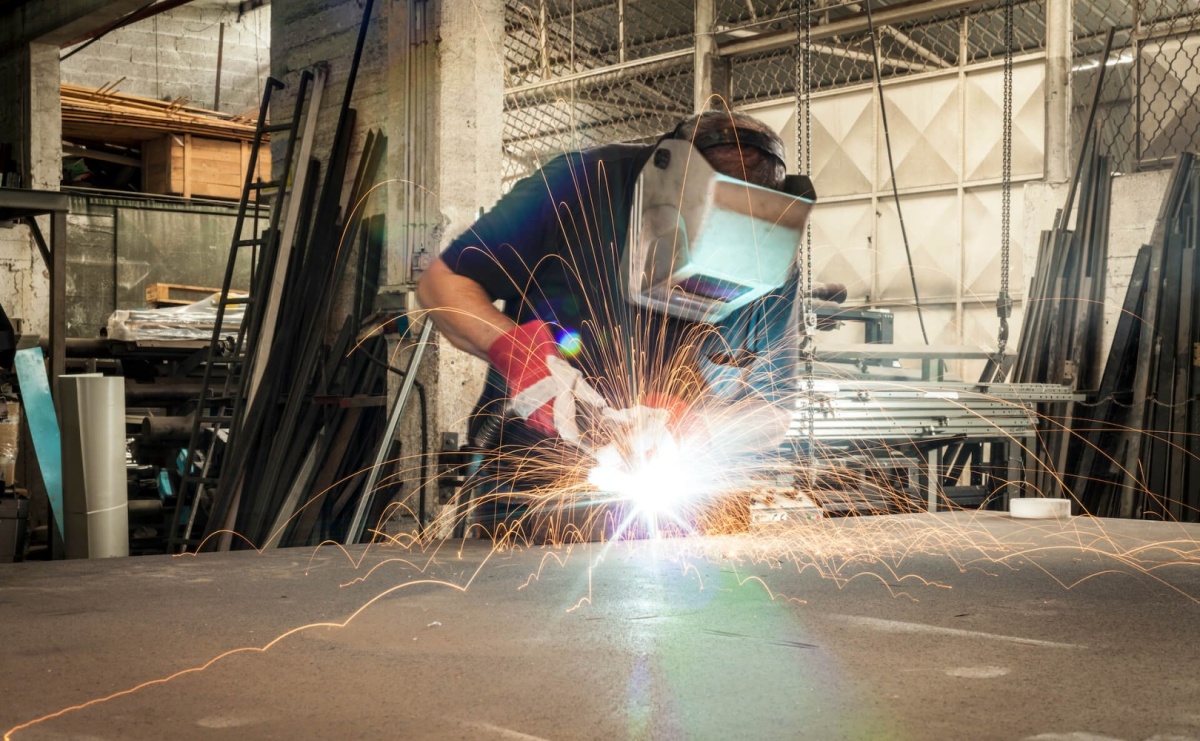 Jaką spawarkę kupić? Cechy idealnego urządzenia - Serwis informacyjny z Raciborza - naszraciborz.pl