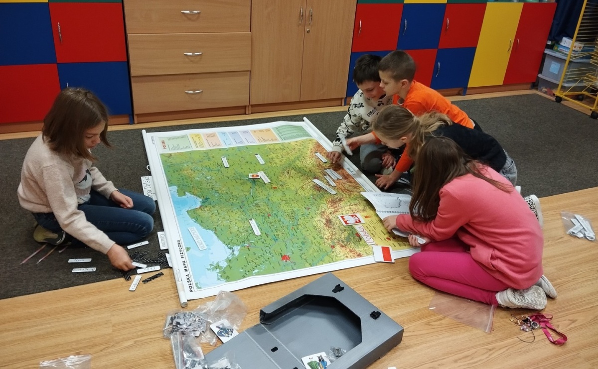 Włączamy wyższy poziom edukacji. Projekt w SP1 i SP2 - Serwis informacyjny z Raciborza - naszraciborz.pl