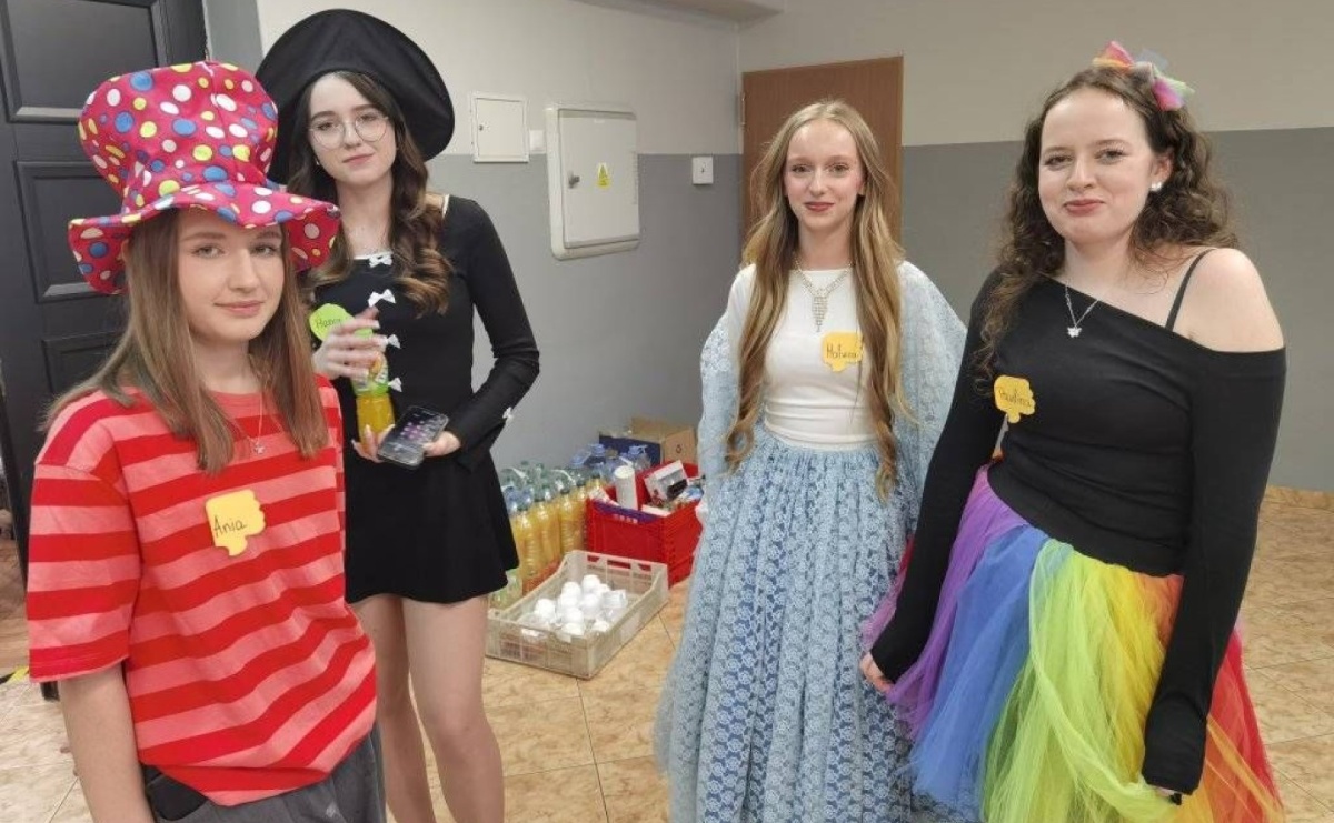 Radość i wspólna zabawa. Karnawałowy bal dla dzieci z rodzin zastępczych - Serwis informacyjny z Raciborza - naszraciborz.pl