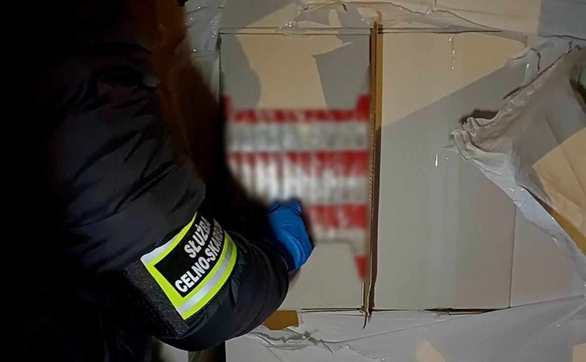 KAS powstrzymała kontrabandę nielegalnych papierosów wartą prawie 9 mln zł - Serwis informacyjny z Raciborza - naszraciborz.pl