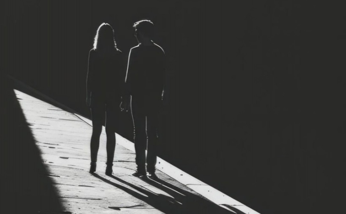 Premiera spektaklu Światło pada znikąd w WCK - Serwis informacyjny z Raciborza - naszraciborz.pl