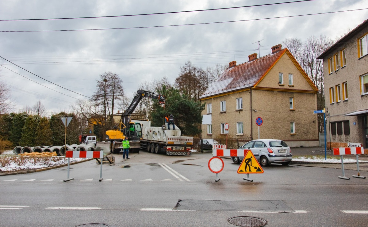 Ruszył remont ul. Lucjana Mendego w Wodzisławiu Śląskim - Serwis informacyjny z Wodzisławia Śląskiego - naszwodzislaw.com