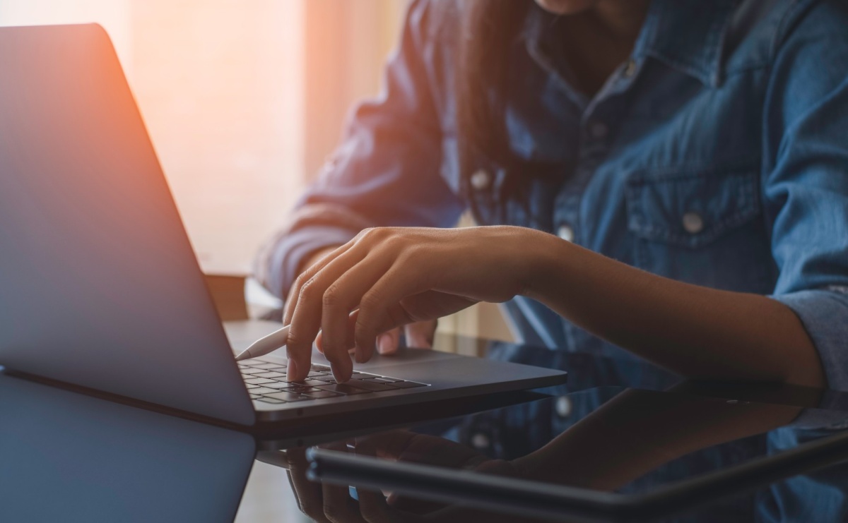 Laptop gamingowy jako narzędzie pracy i rozrywki – jak łączy funkcje? - Serwis informacyjny z Wodzisławia Śląskiego - naszwodzislaw.com