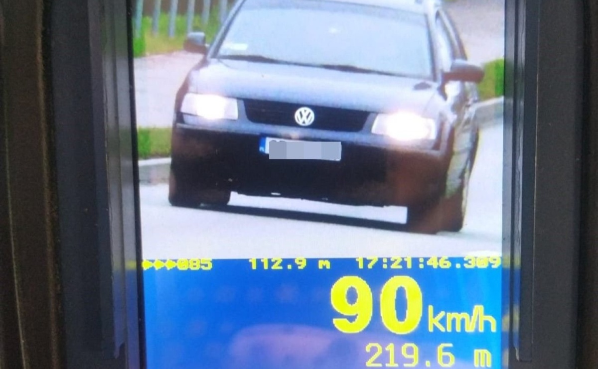 Potrójna wpadka 32-latka. Ciężka noga, brak pasów i sądowy zakaz - Serwis informacyjny z Raciborza - naszraciborz.pl