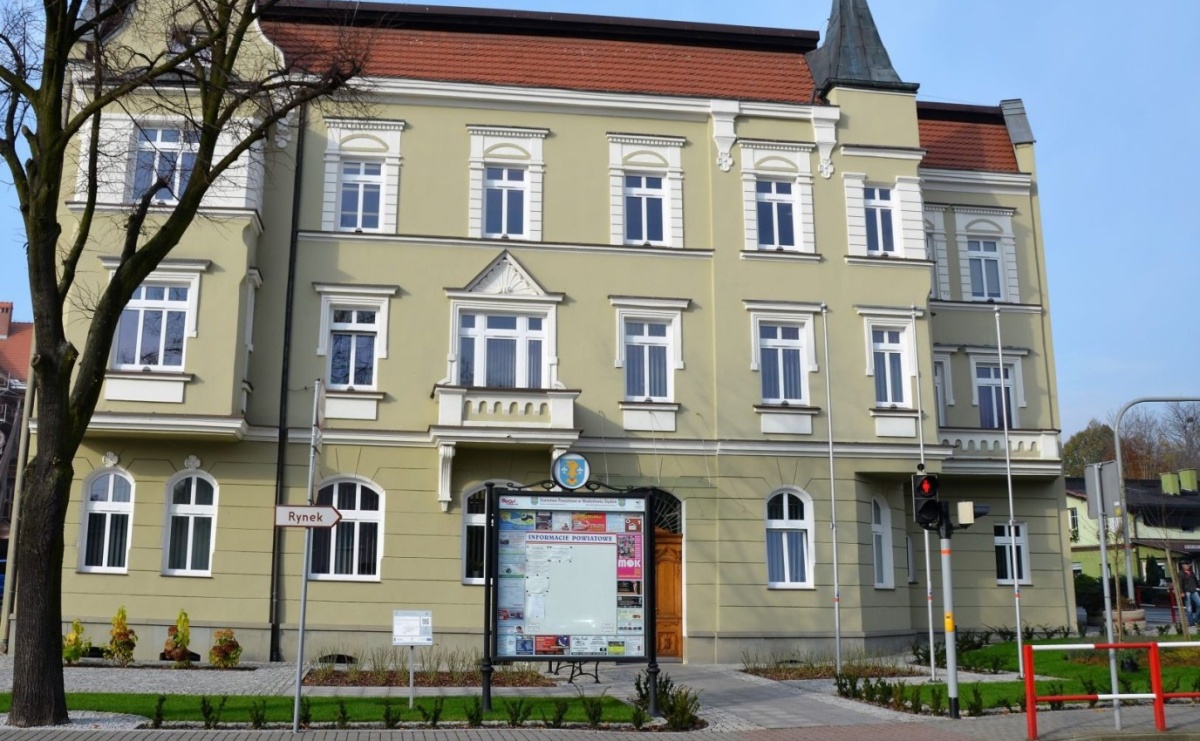 Starostwo i punkt paszportowy 2 maja będą nieczynne - Serwis informacyjny z Raciborza - naszraciborz.pl