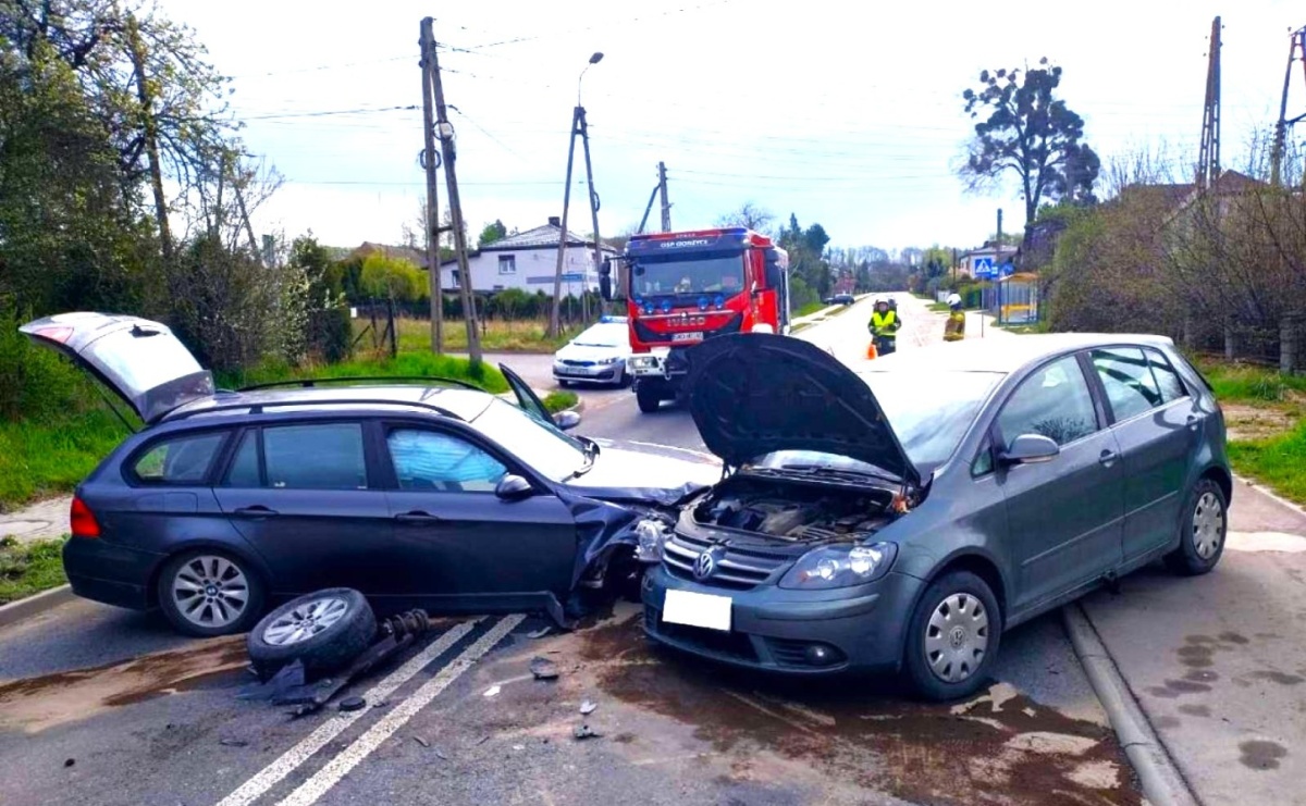 Niebezpieczny poranek na drogach powiatu. Dwa groźne zdarzenia w krótkim czasie - Serwis informacyjny z Raciborza - naszraciborz.pl