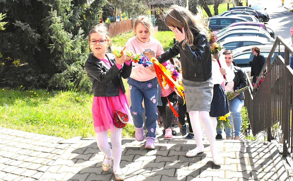 Palmy, maszkety, pisanki i złoty jubileusz chóru Melodia. Niedziela Palmowa w Skrbeńsku za nami - Serwis informacyjny z Raciborza - naszraciborz.pl