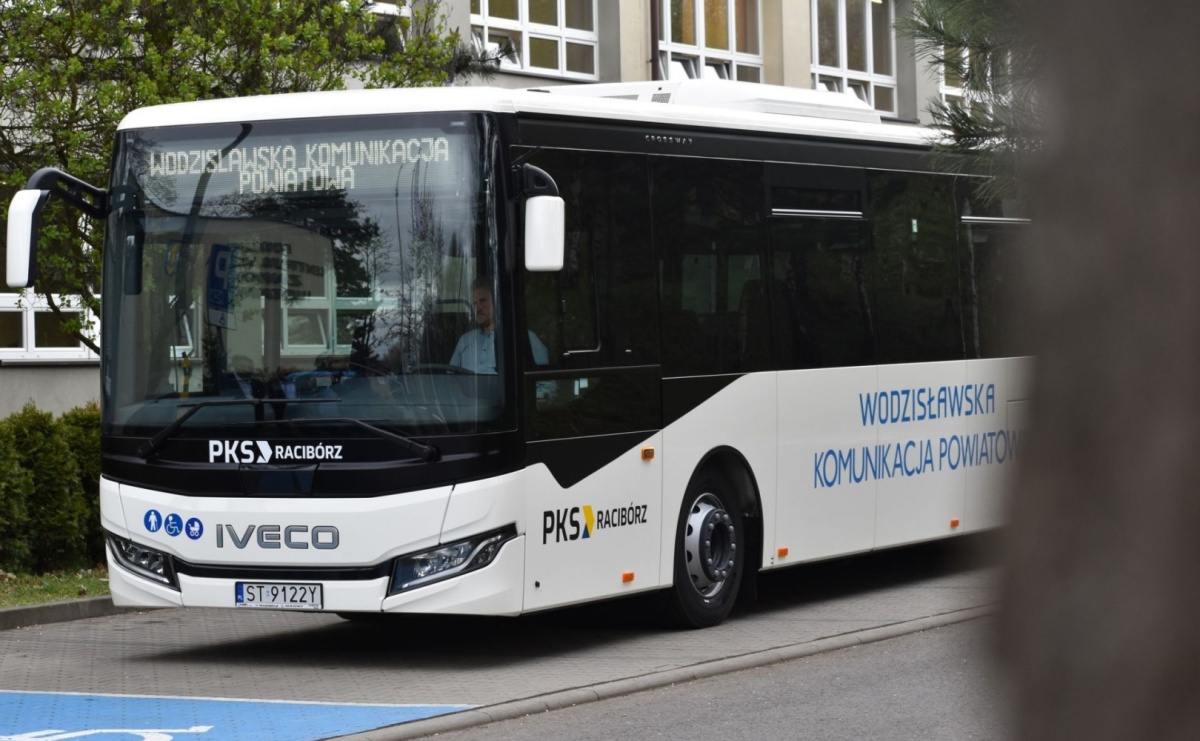 Wodzisławska Komunikacja Powiatowa ma nowy autobus - Serwis informacyjny z Raciborza - naszraciborz.pl