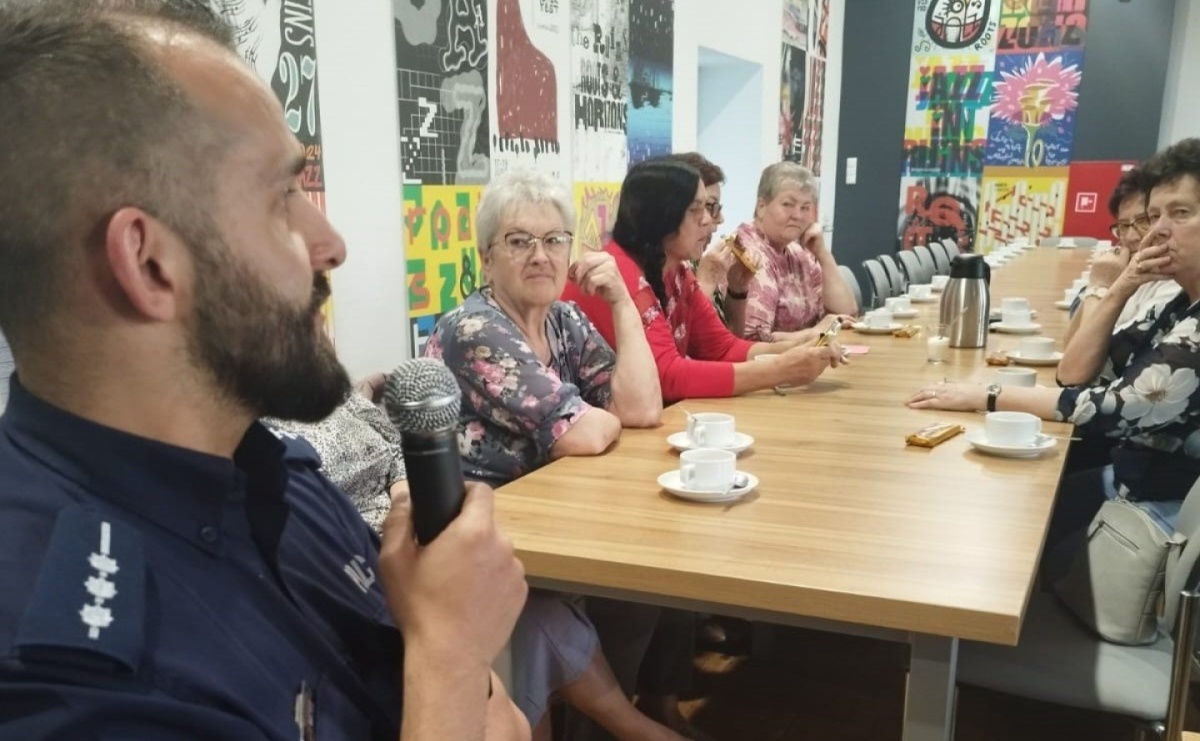 W trosce o bezpieczeństwo seniorów. Spotkanie w Gorzycach - Serwis informacyjny z Raciborza - naszraciborz.pl