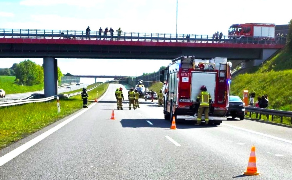 Mężczyzna potrącony na A1. Interweniował śmigłowiec LPR - Serwis informacyjny z Raciborza - naszraciborz.pl