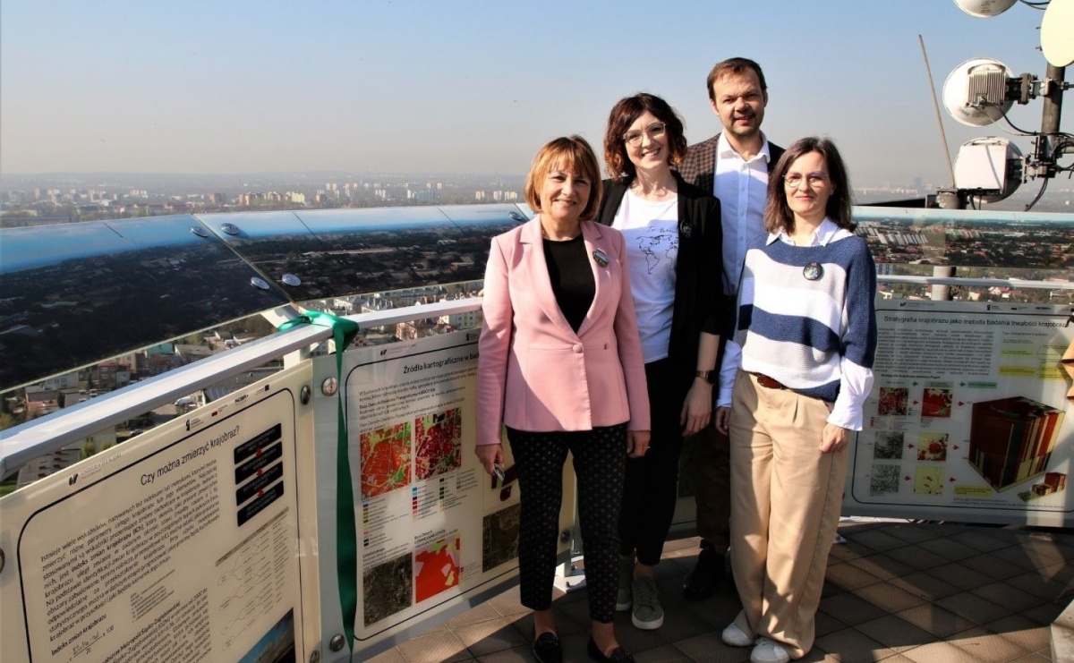 Nauczyciele i edukatorzy nauczą się, jak czytać krajobraz i jak o nim mówić - Serwis informacyjny z Raciborza - naszraciborz.pl