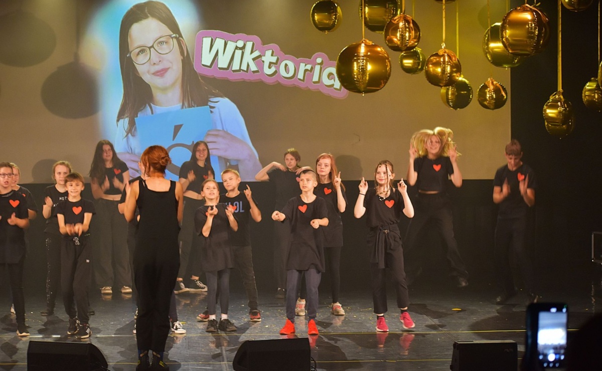 Dzieci podziękowały rodzicom w wyjątkowym koncercie - Serwis informacyjny z Raciborza - naszraciborz.pl