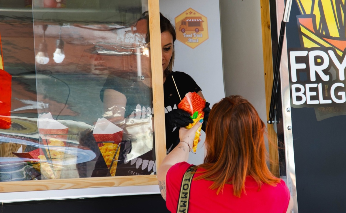 Gastro Trucki i kino plenerowe na Trzech Wzgórzach już w ten weekend - Serwis informacyjny z Raciborza - naszraciborz.pl