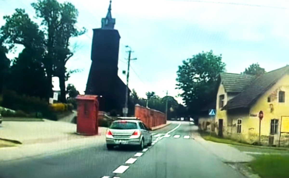 Wyprzedzał na przejściu dla pieszych i skrzyżowaniu. Skończyło się wysokim mandatem, mogło tragedią - Serwis informacyjny z Raciborza - naszraciborz.pl