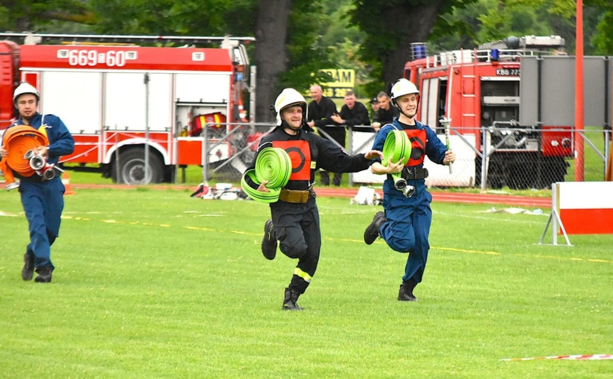 Strażacy z Gołkowic najlepsi podczas gminnych zawodów. OSP Łaziska z najlepszymi młodzikami [FOTO] - Serwis informacyjny z Wodzisławia Śląskiego - naszwodzislaw.com