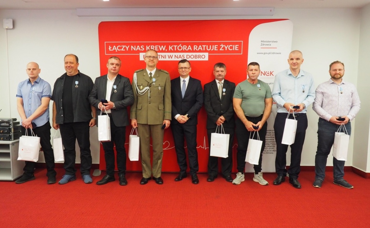 Kropla odwagi, litry nadziei. Krwiodawcy z regionu uhonorowani przez Ministra Zdrowia - Serwis informacyjny z Raciborza - naszraciborz.pl