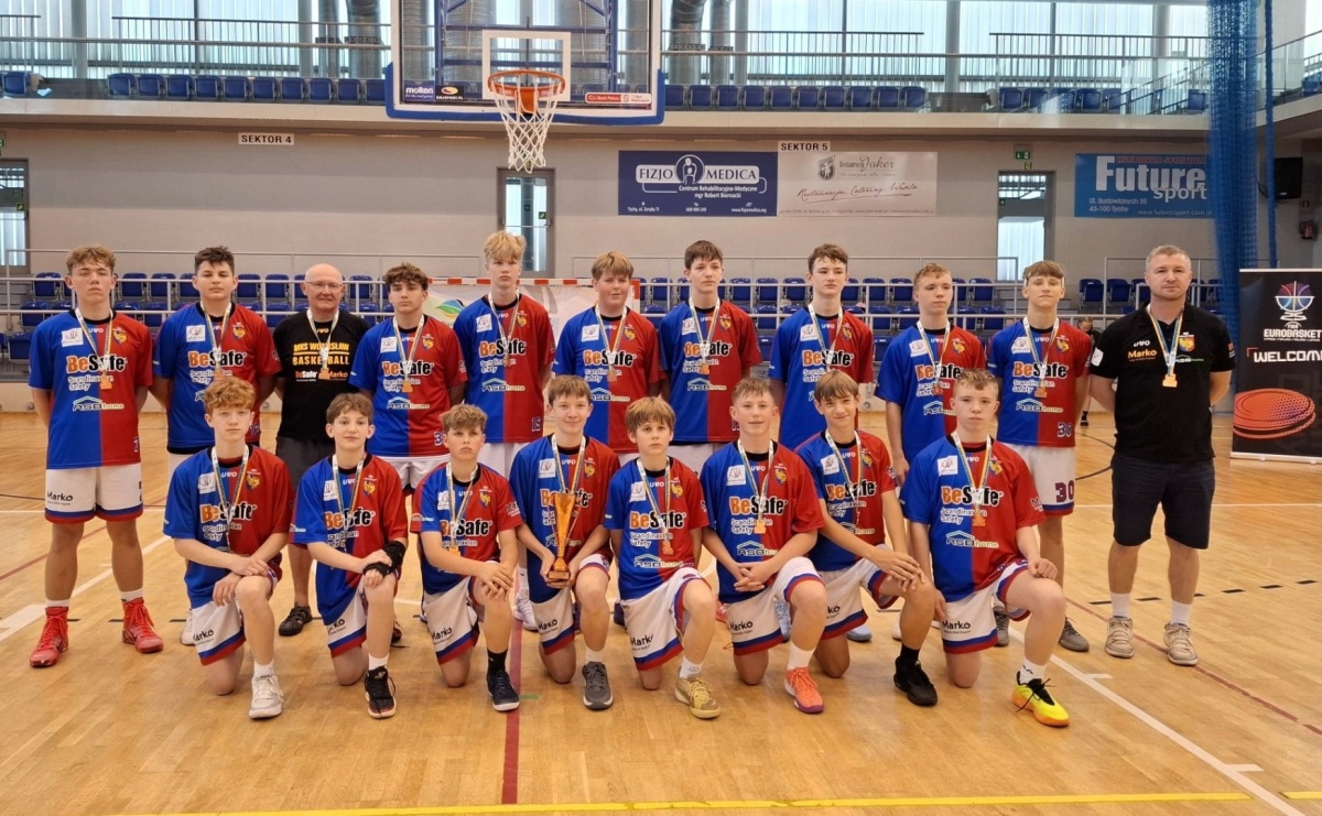 Śląska Gala Koszykówki Młodzieżowej. Zawodnicy MKS Wodzisław Śląski odebrali brązowe medale - Serwis informacyjny z Raciborza - naszraciborz.pl