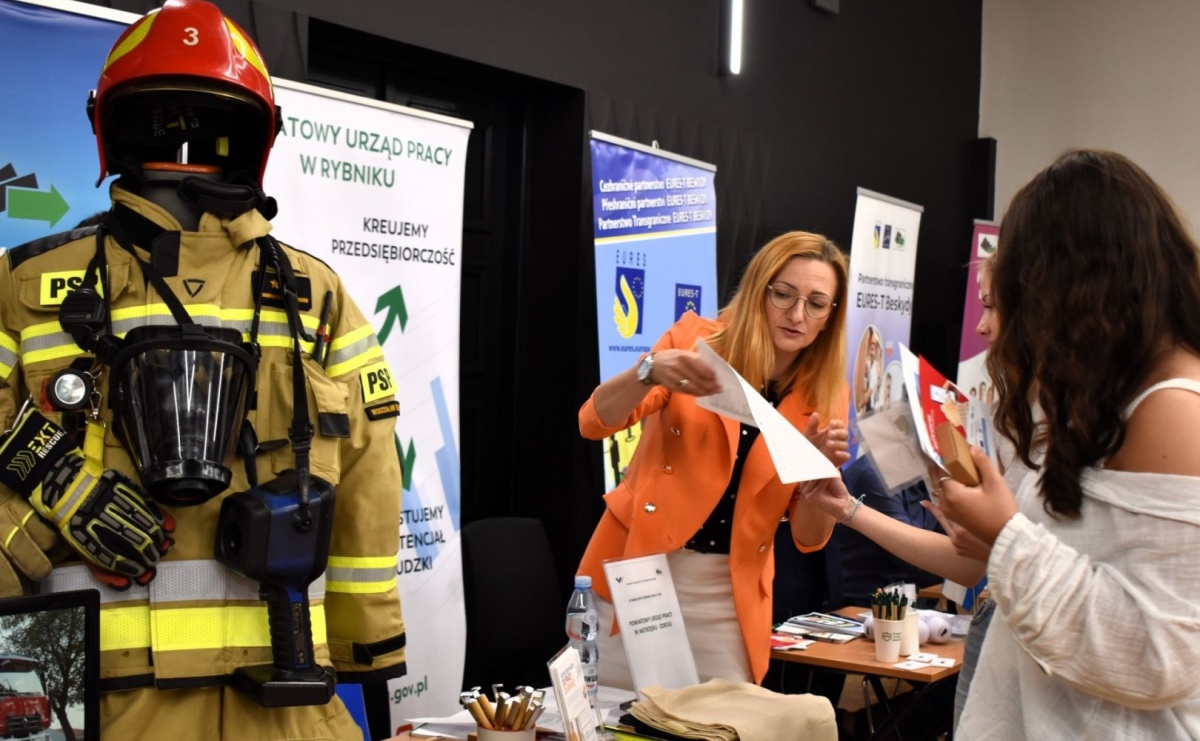 IX Wakacyjny Kiermasz Pracy w Wodzisławiu Śląskim – wsparcie dla młodych - Serwis informacyjny z Raciborza - naszraciborz.pl