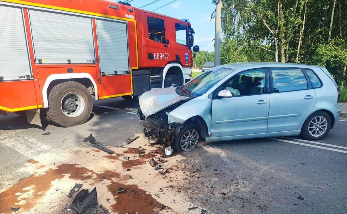 Poważny wypadek w Rogowie. Motocyklista trafił do szpitala - Serwis informacyjny z Raciborza - naszraciborz.pl
