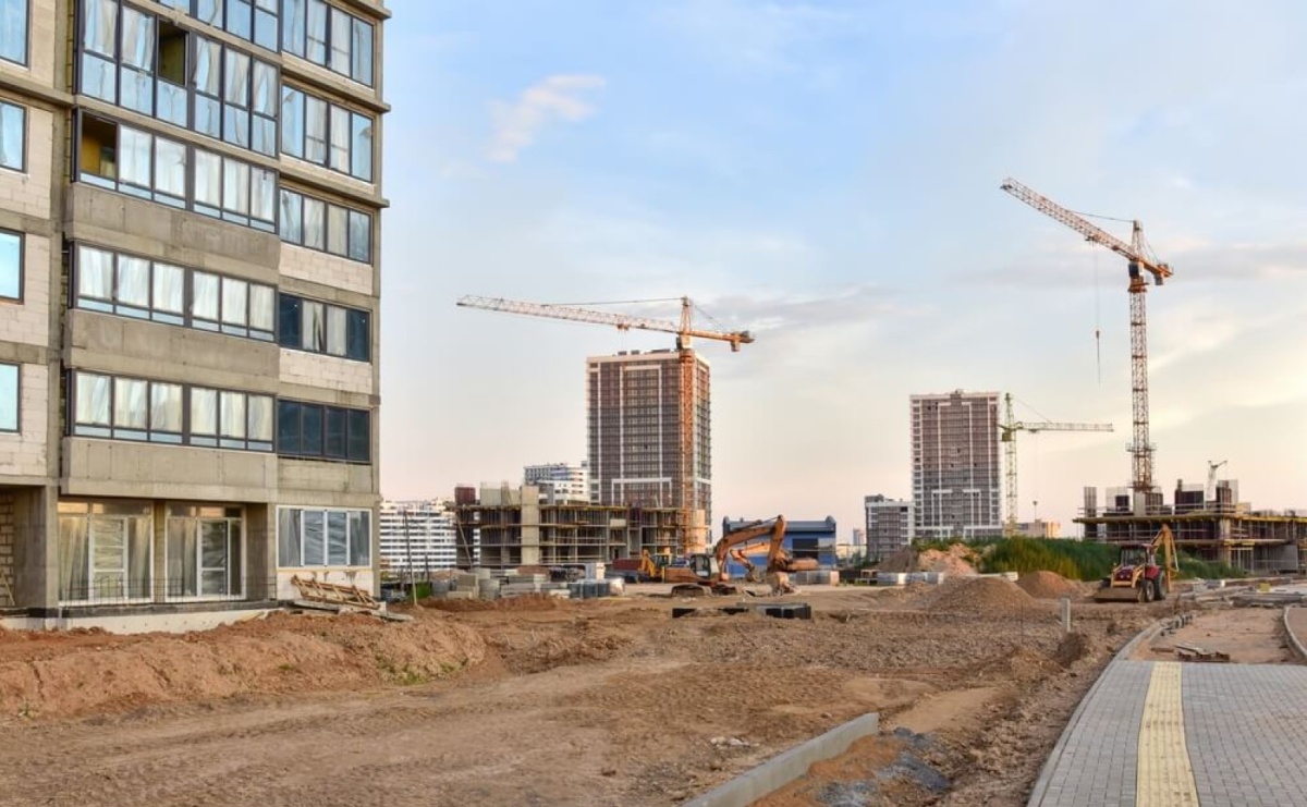 Montaż dróg tymczasowych a bezpieczeństwo na placu budowy - na co zwrócić uwagę? - Serwis informacyjny z Raciborza - naszraciborz.pl