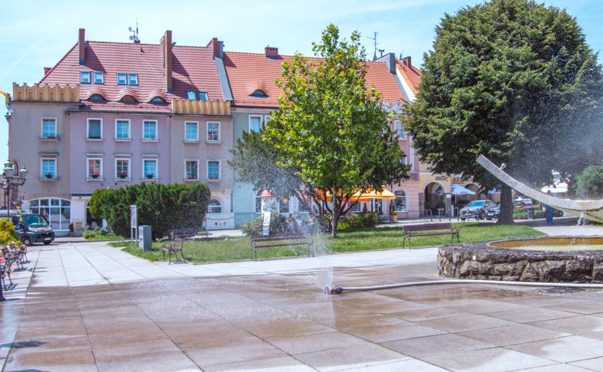 Kurtyny wodne na wodzisławskim rynku i Trzech Wzgórzach - Serwis informacyjny z Raciborza - naszraciborz.pl