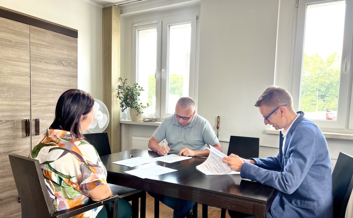 Ulica Ziemowita w Wodzisławiu Śląskim przejdzie modernizację. Podpisano umowę - Serwis informacyjny z Raciborza - naszraciborz.pl