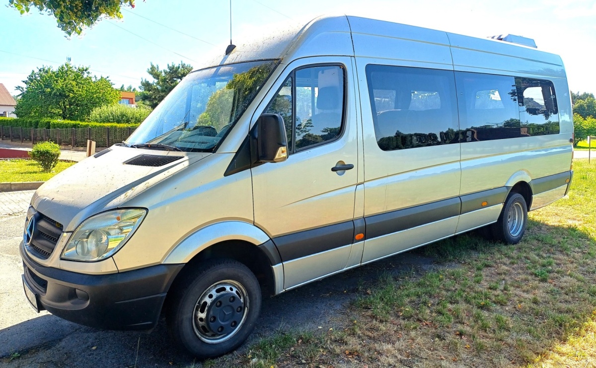 Gmina Godów zaprasza do udziału w aukcji. Do kupienia autobus - Serwis informacyjny z Raciborza - naszraciborz.pl