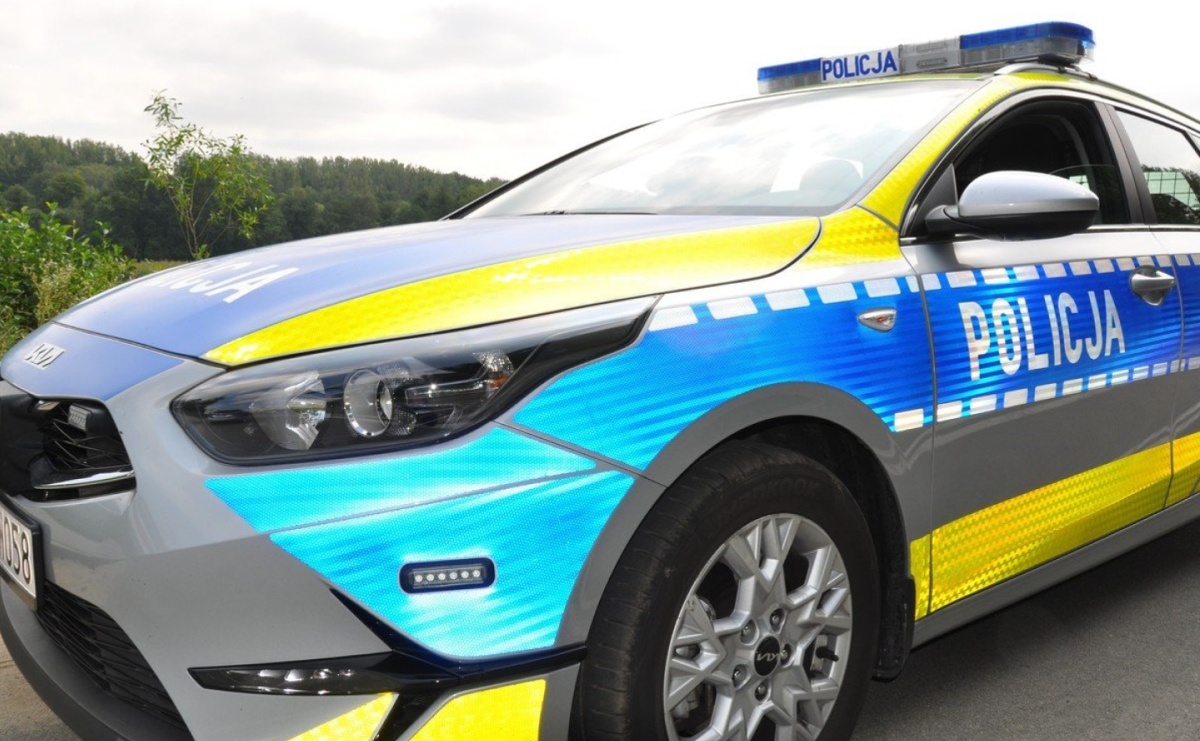 Przewoził 40-calowy telewizor na... motorowerze - Serwis informacyjny z Raciborza - naszraciborz.pl