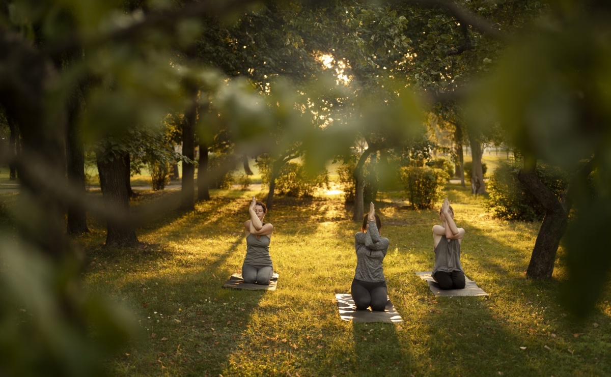Cztery żywioły w ciele. Joga w plenerze [ZAPROSZENIE] - Serwis informacyjny z Raciborza - naszraciborz.pl