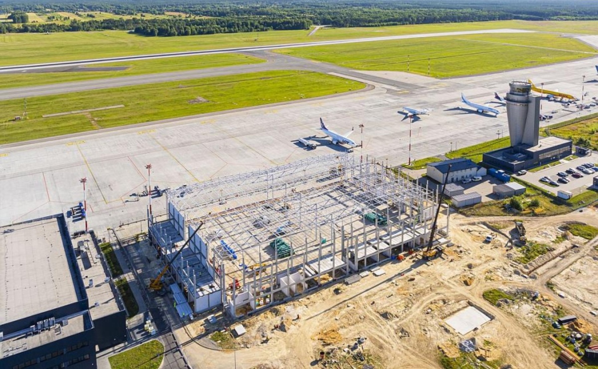 Lotnisko w Pyrzowicach – rekordy i inwestycje - Serwis informacyjny z Raciborza - naszraciborz.pl