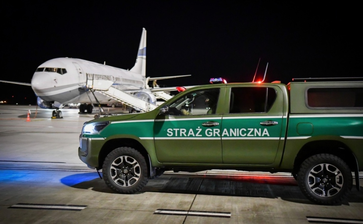 Żart o broni kosztował go wakacje. Do Egiptu nie poleciał - Serwis informacyjny z Raciborza - naszraciborz.pl