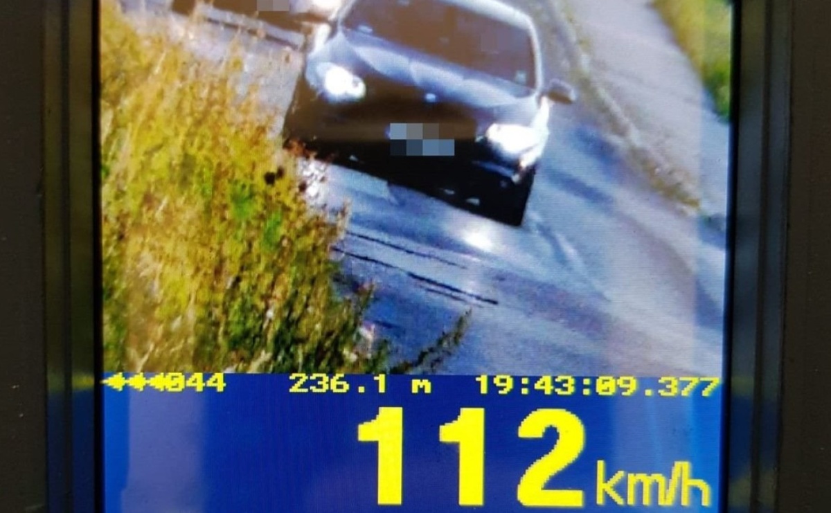 Pędził przez Połomię ponad setką. 43-letni jastrzębianin pozbył się prawka - Serwis informacyjny z Raciborza - naszraciborz.pl