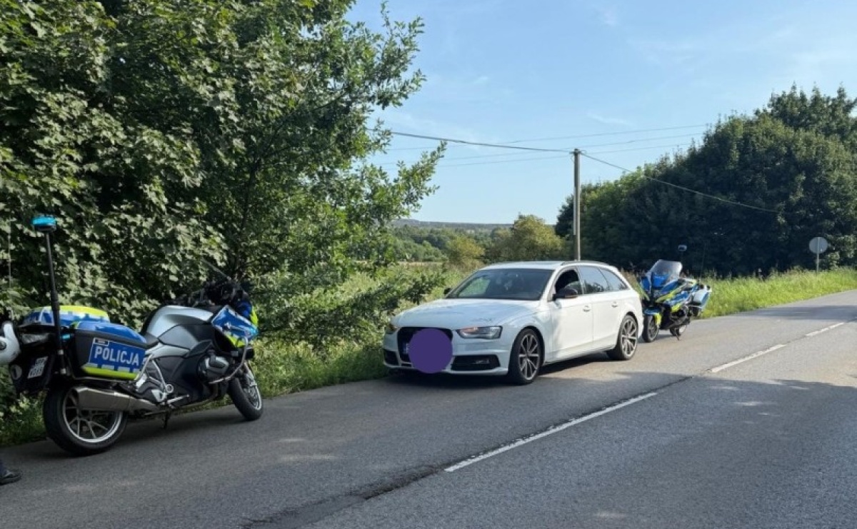 Dramatyczne zgłoszenie i niespodziewany finał. Policyjna interwencja w Połomi - Serwis informacyjny z Raciborza - naszraciborz.pl