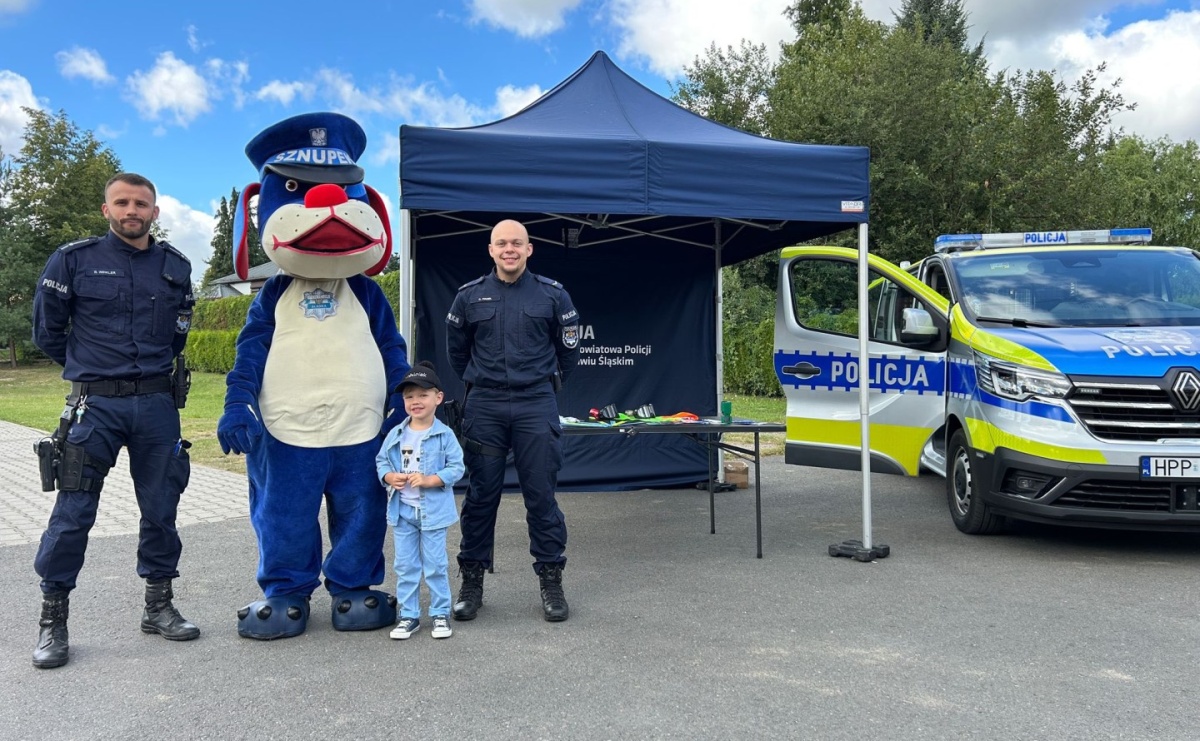 Skrzyszów podzielił się życiem. Udana akcja krwiodawstwa z udziałem wodzisławskiej policji - Serwis informacyjny z Raciborza - naszraciborz.pl