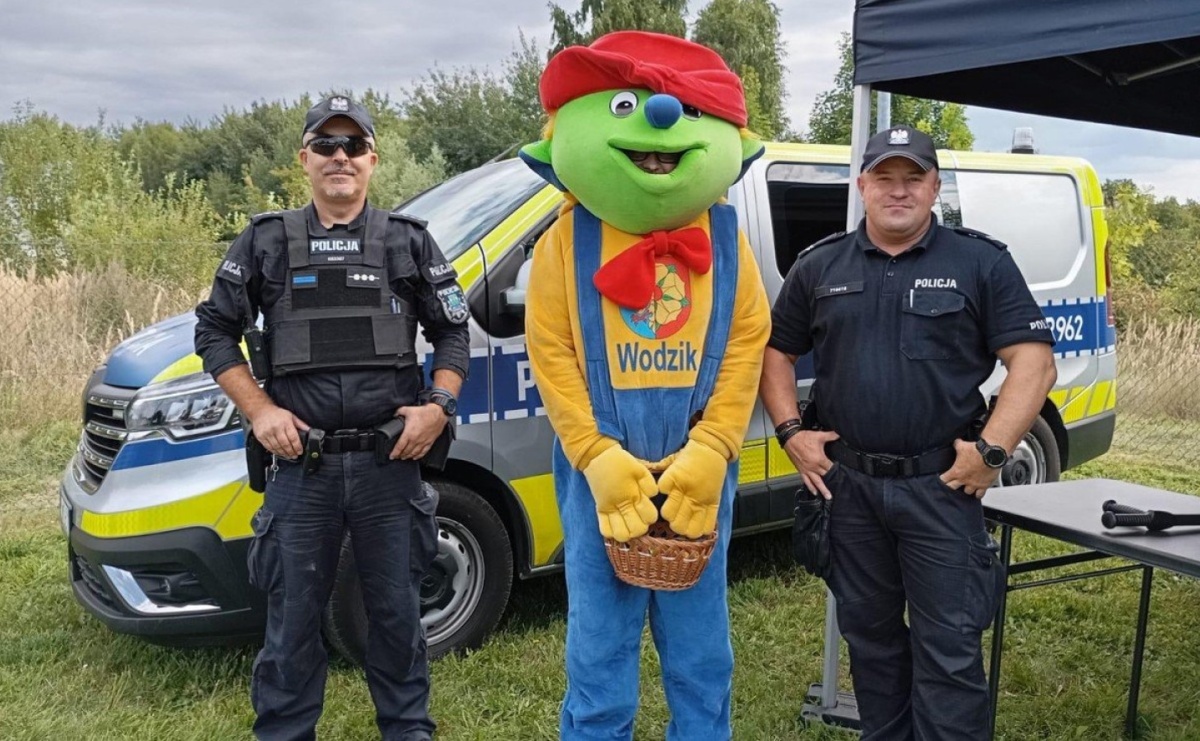 Dzielnicowi na festynie rodzinnym - Serwis informacyjny z Raciborza - naszraciborz.pl