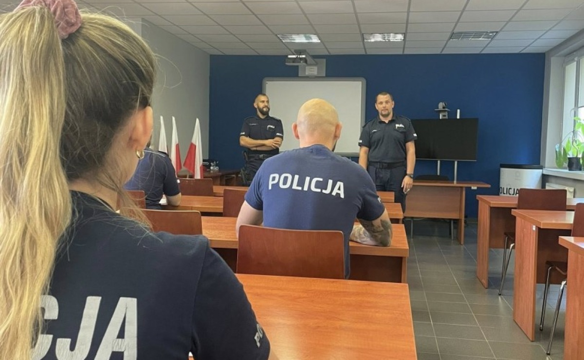 Policjant oskarżyciel publiczny. Konkurs w wodzisławskiej komendzie - Serwis informacyjny z Raciborza - naszraciborz.pl