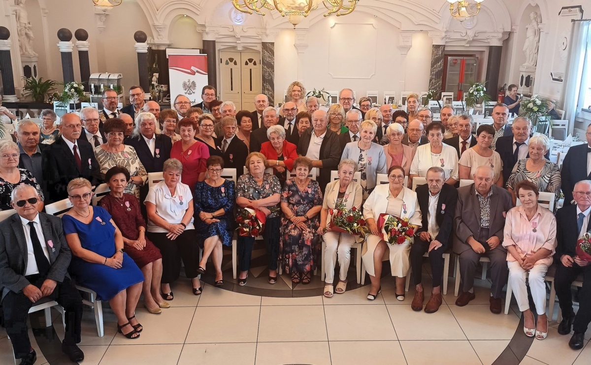 Godów: Małżeńscy jubilaci przykładem dla młodych pokoleń [FOTO] - Serwis informacyjny z Raciborza - naszraciborz.pl