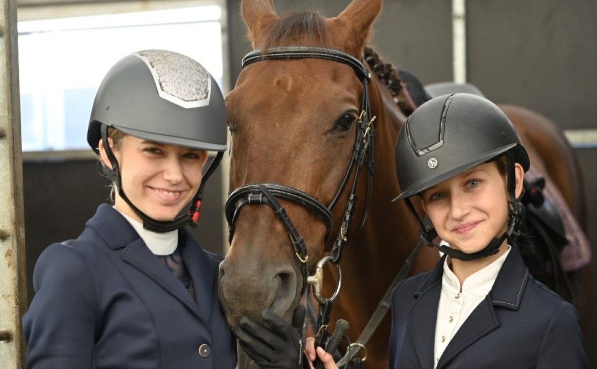 Sukcesy młodych amazonek z Akademii Jeździeckiej z Rogowa - Serwis informacyjny z Raciborza - naszraciborz.pl