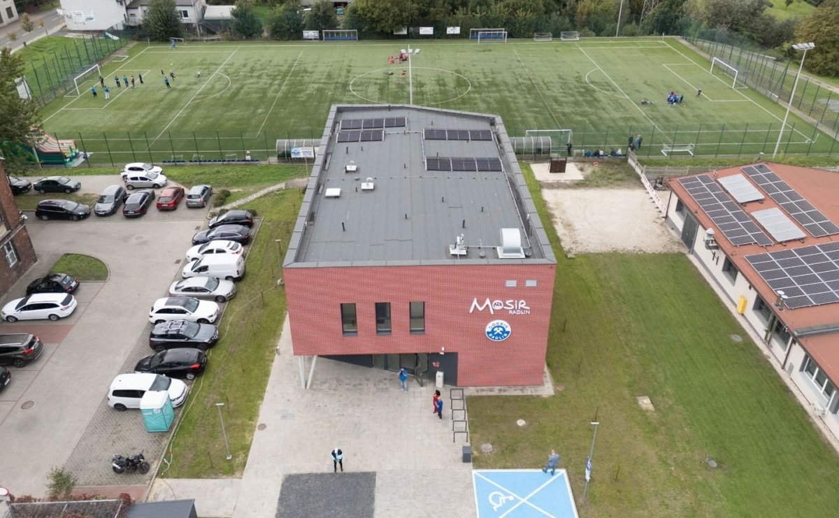 W Radlinie oficjalnie otwarto nowy obiekt multisportowy [FOTO] - Serwis informacyjny z Raciborza - naszraciborz.pl
