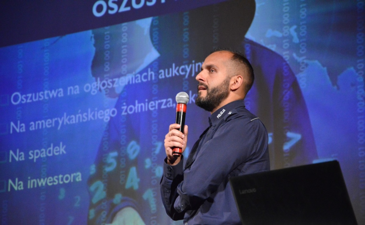 Nie daj się nabrać. Spotkanie profilaktyczne w Radlinie [FOTO] - Serwis informacyjny z Raciborza - naszraciborz.pl