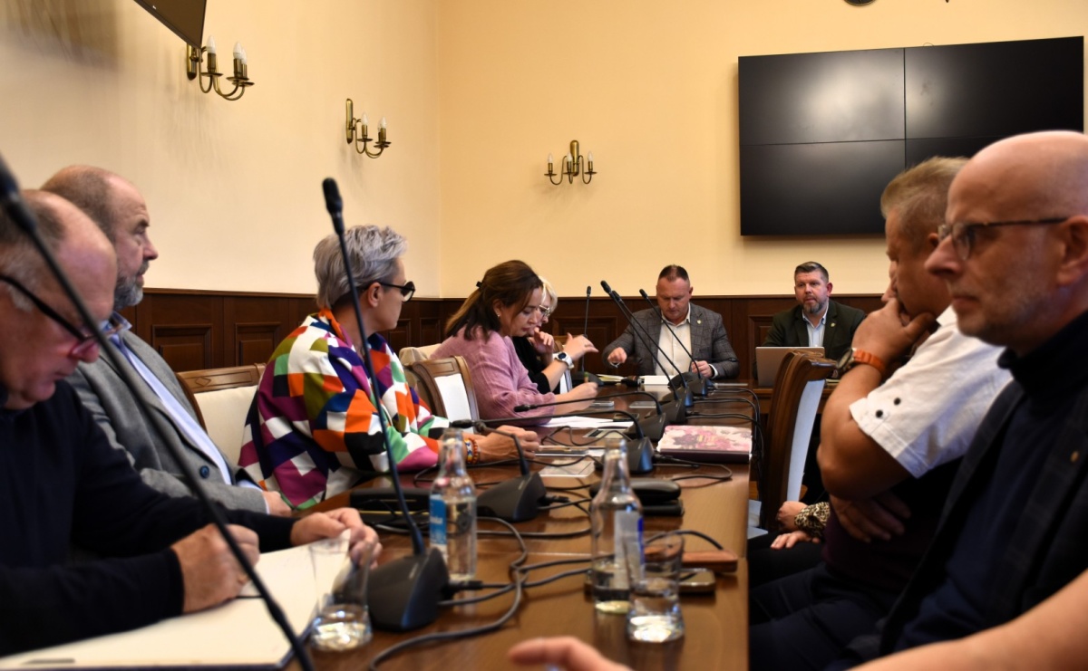 Nowa kadencja Rad Dzielnic. Spotkanie w Urzędzie Miasta - Serwis informacyjny z Raciborza - naszraciborz.pl