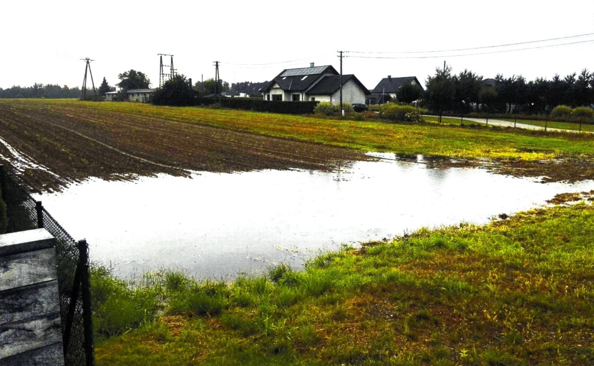 Radny Mariusz Blazy interweniuje w sprawie zalewania terenów przy ulicy Czarnieckiego - Serwis informacyjny z Raciborza - naszraciborz.pl