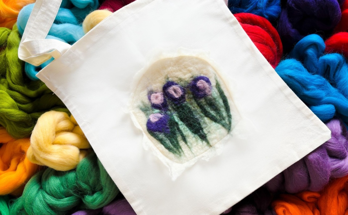 Filcowanie na mokro - warsztaty tworzenia toreb w WCK - Serwis informacyjny z Raciborza - naszraciborz.pl