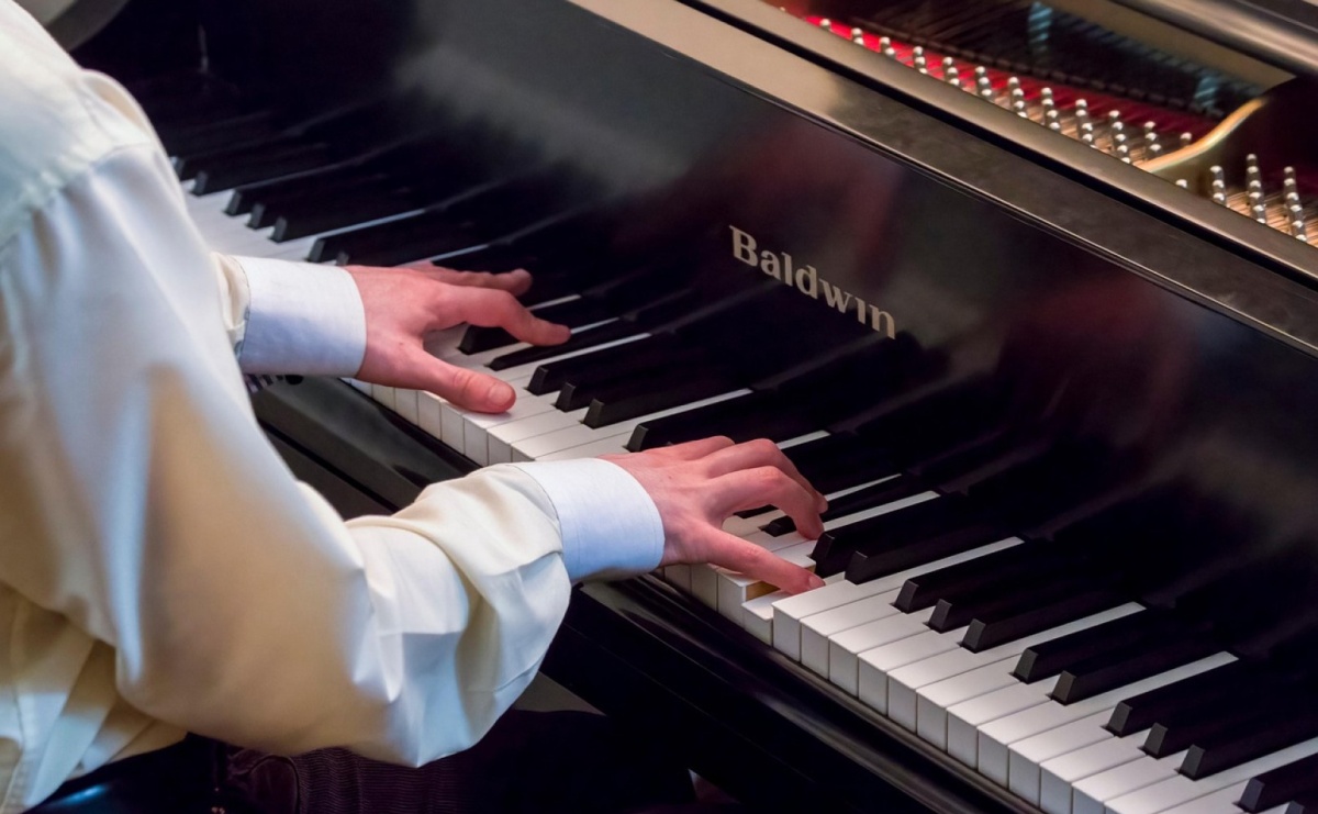 Koncert fortepianowy Jacka Zganiacza w Pszowie - Serwis informacyjny z Raciborza - naszraciborz.pl